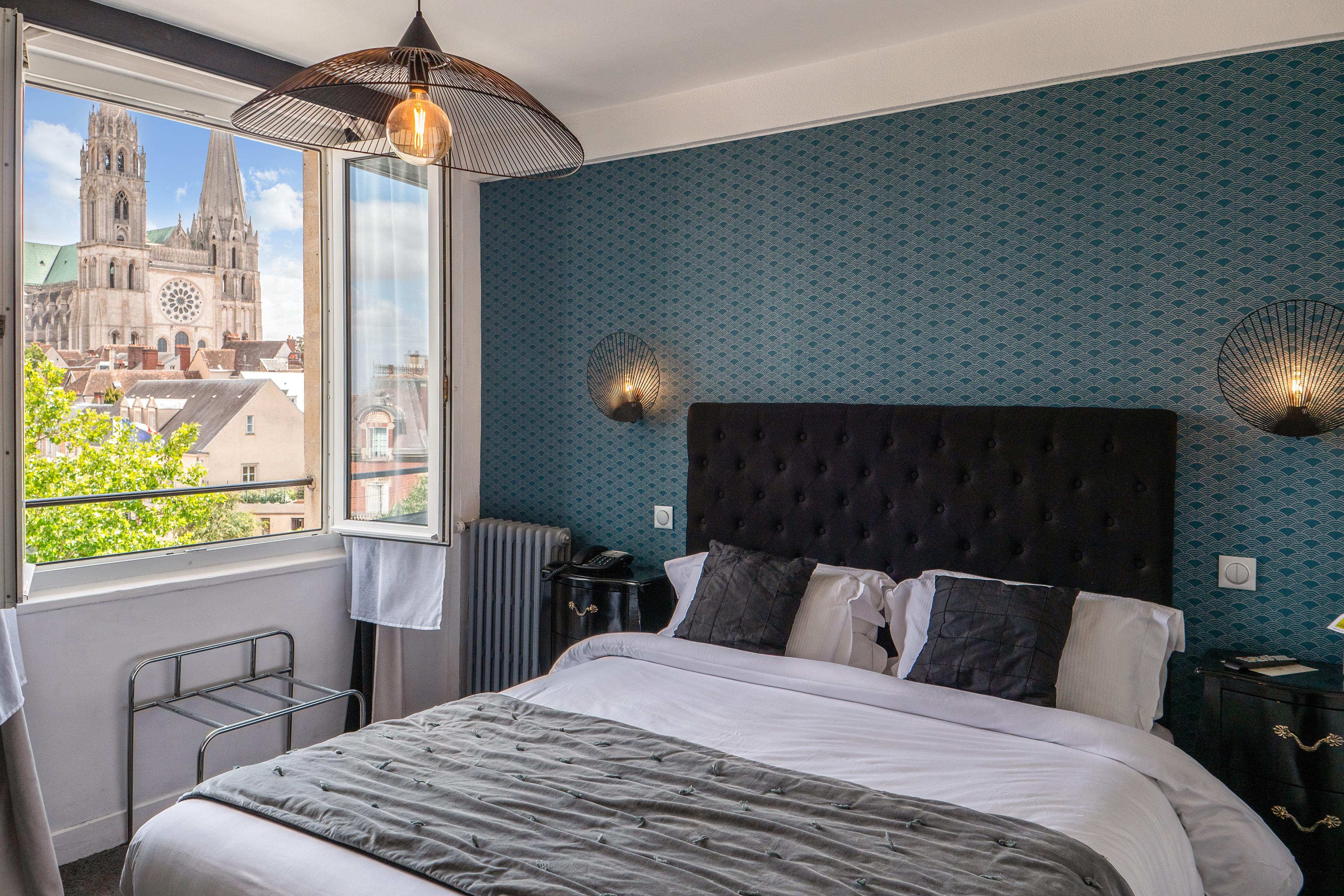 Le Boeuf Couronne - Hotel & Restaurant Chartres- Logis Hotels Exterior photo