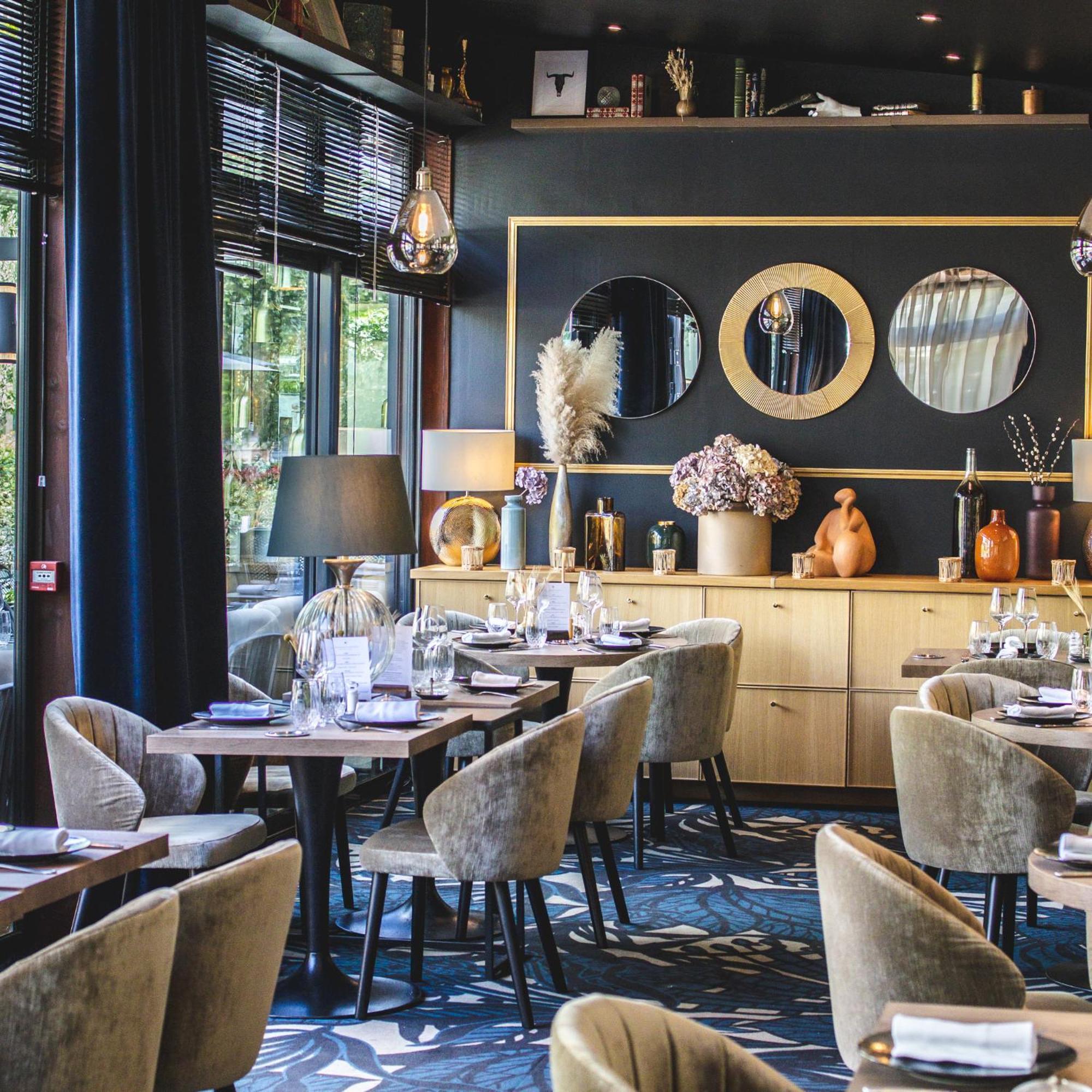 Le Boeuf Couronne - Hotel & Restaurant Chartres- Logis Hotels Exterior photo